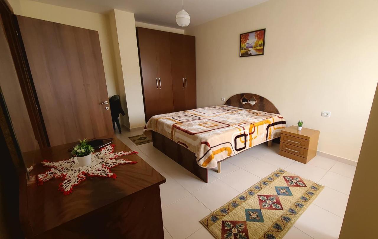 Lucky'S Apartment, A Place To Be Pogradec Ngoại thất bức ảnh